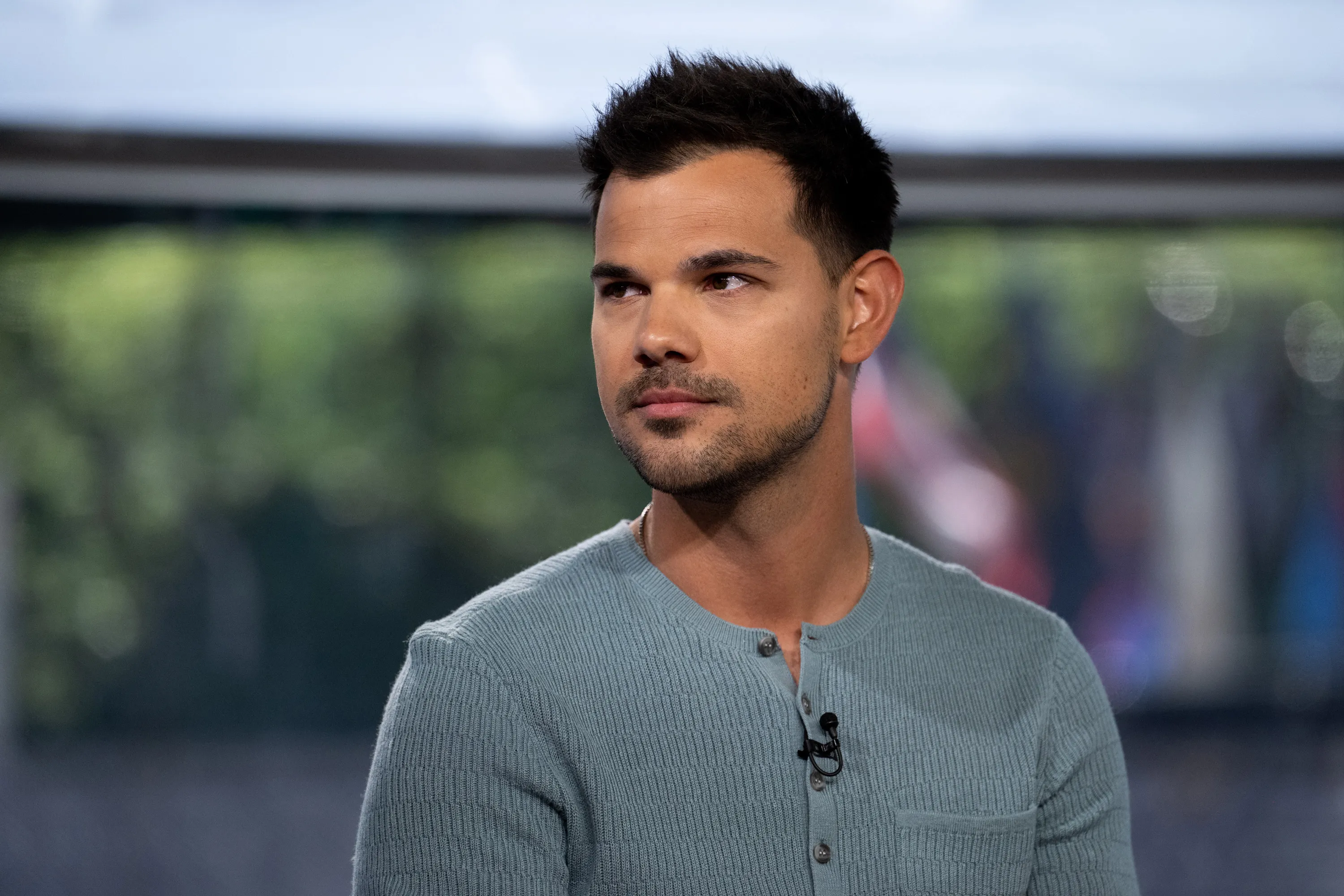 Тейлор Лотнер в детстве увлекался боевыми искусствами Тейлор Лотнер в детстве увлекался боевыми искусствами