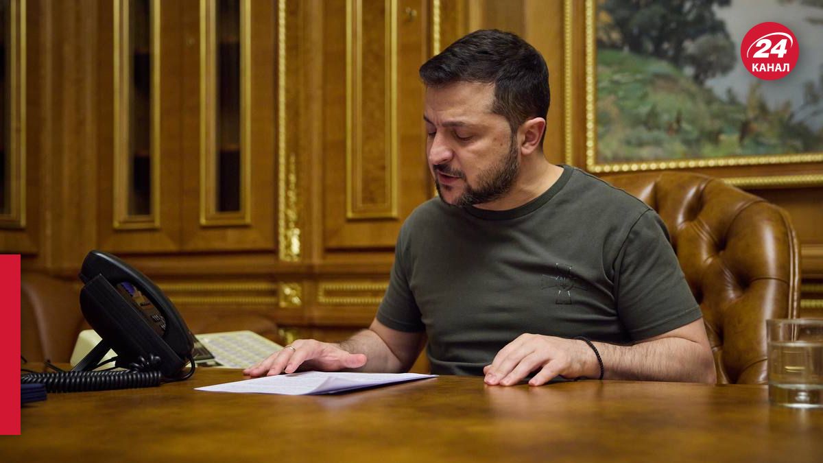 Зеленський запропонував продовжити мобілізацію та воєнний стан Зеленський запропонував продовжити мобілізацію та воєнний стан