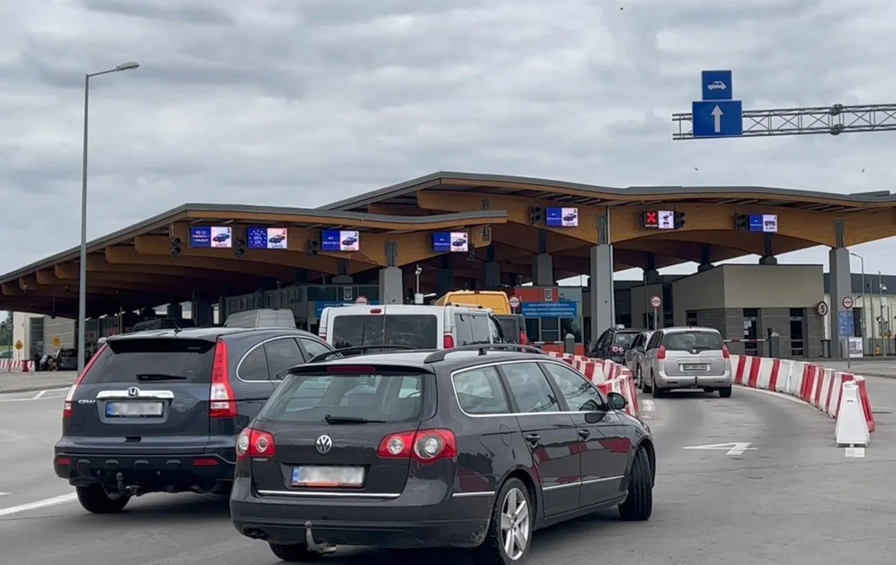 Що відомо про страйк польських перевізників на кордоні з Україною Що відомо про страйк польських перевізників на кордоні з Україною