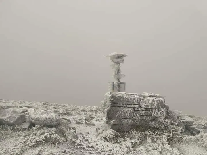На горі Піп Іван Чорногірський 6 градусів морозу