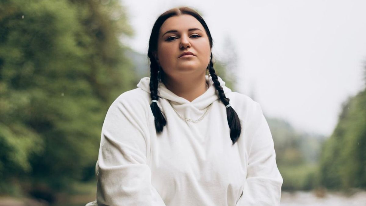 Булінг Alyona Alyona через вагу