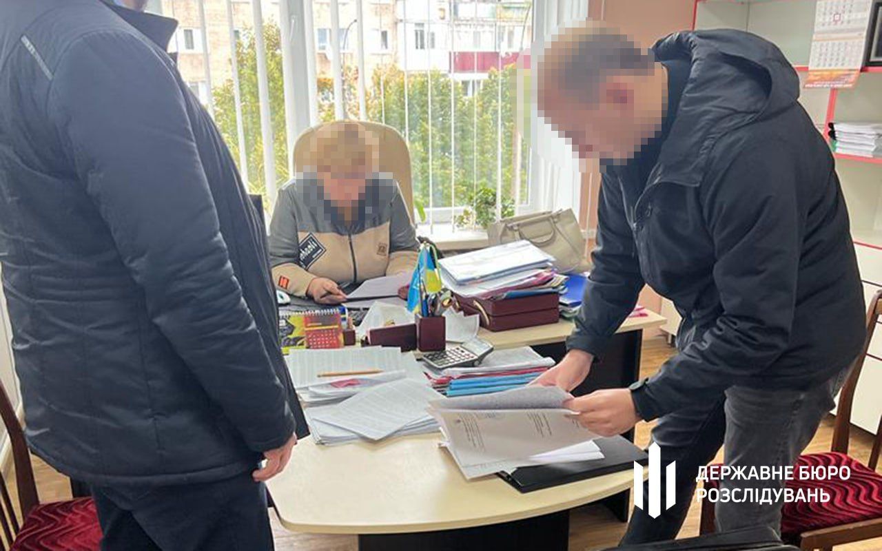 Члены правления одного из банков незаконно выводили деньги Члены правления одного из банков незаконно выводили деньги