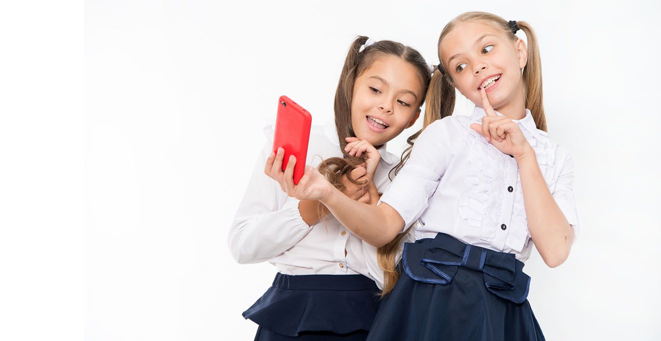 Заборона мобільних телефонів у школі - у МОН звернулися до батьків і дітей