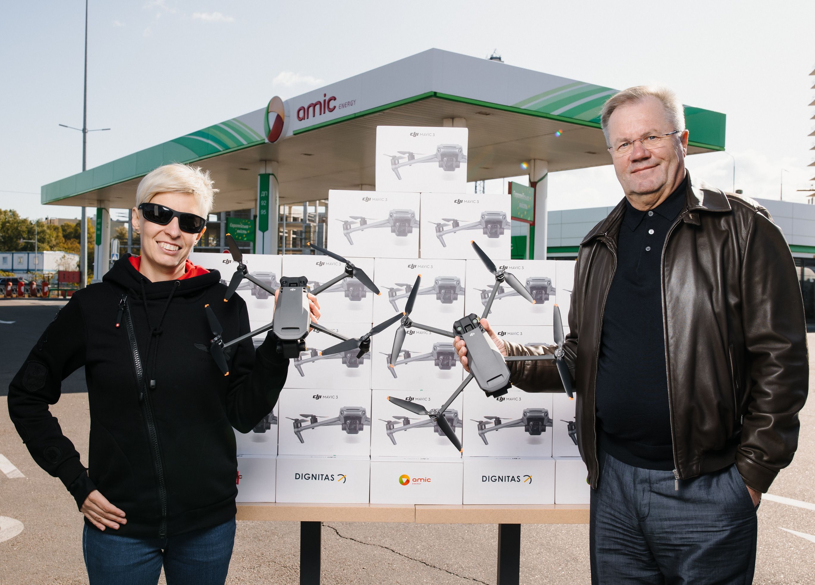 25 дронів MAVIC передали у рамках благодійної ініціативи 25 дронів MAVIC передали у рамках благодійної ініціативи