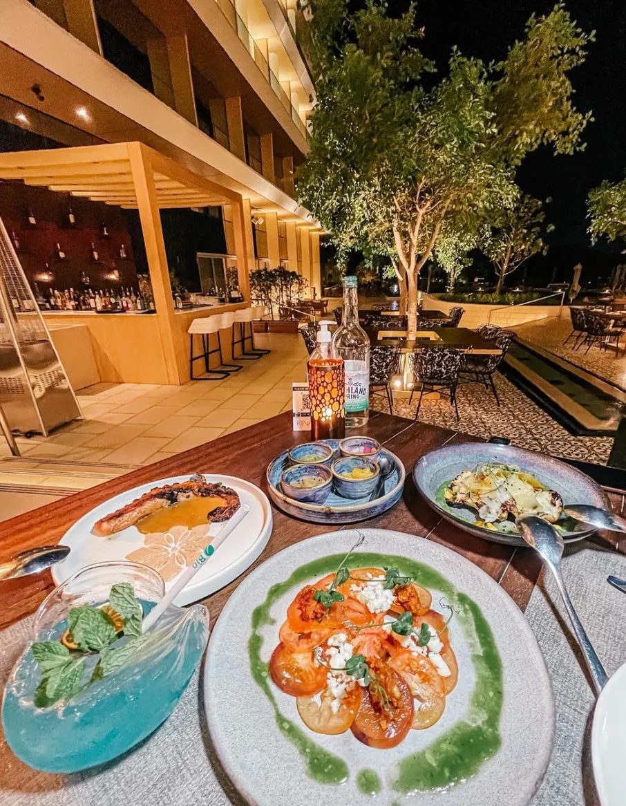 Ресторан Kinara by Vikas Khan посів 3 місце Ресторан Kinara by Vikas Khan посів 3 місце