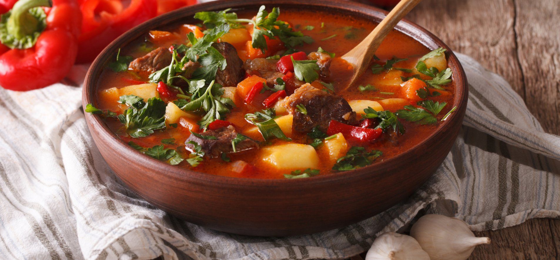 Бограч с мясом – как приготовить традиционное блюдо – пошаговый, простой рецепт - Новости Вкусно