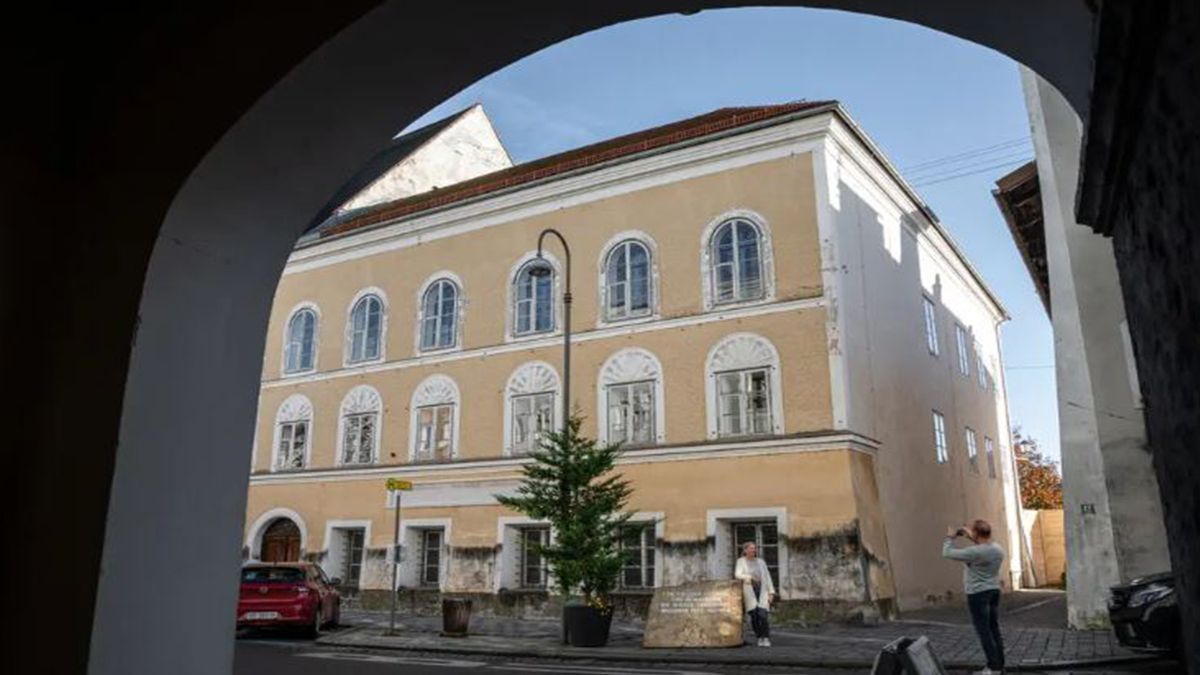 Будинок Гітлера у Браунау-на-Інні знову в центрі уваги Будинок Гітлера у Браунау-на-Інні знову в центрі уваги