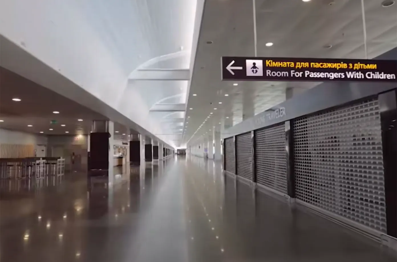 Порожні приміщення терміналу D Порожні приміщення терміналу D