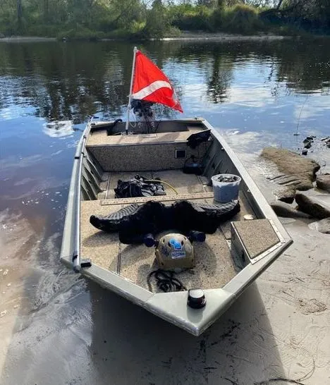 Челюсти мамонта не менее 10 000 лет Челюсти мамонта не менее 10 000 лет