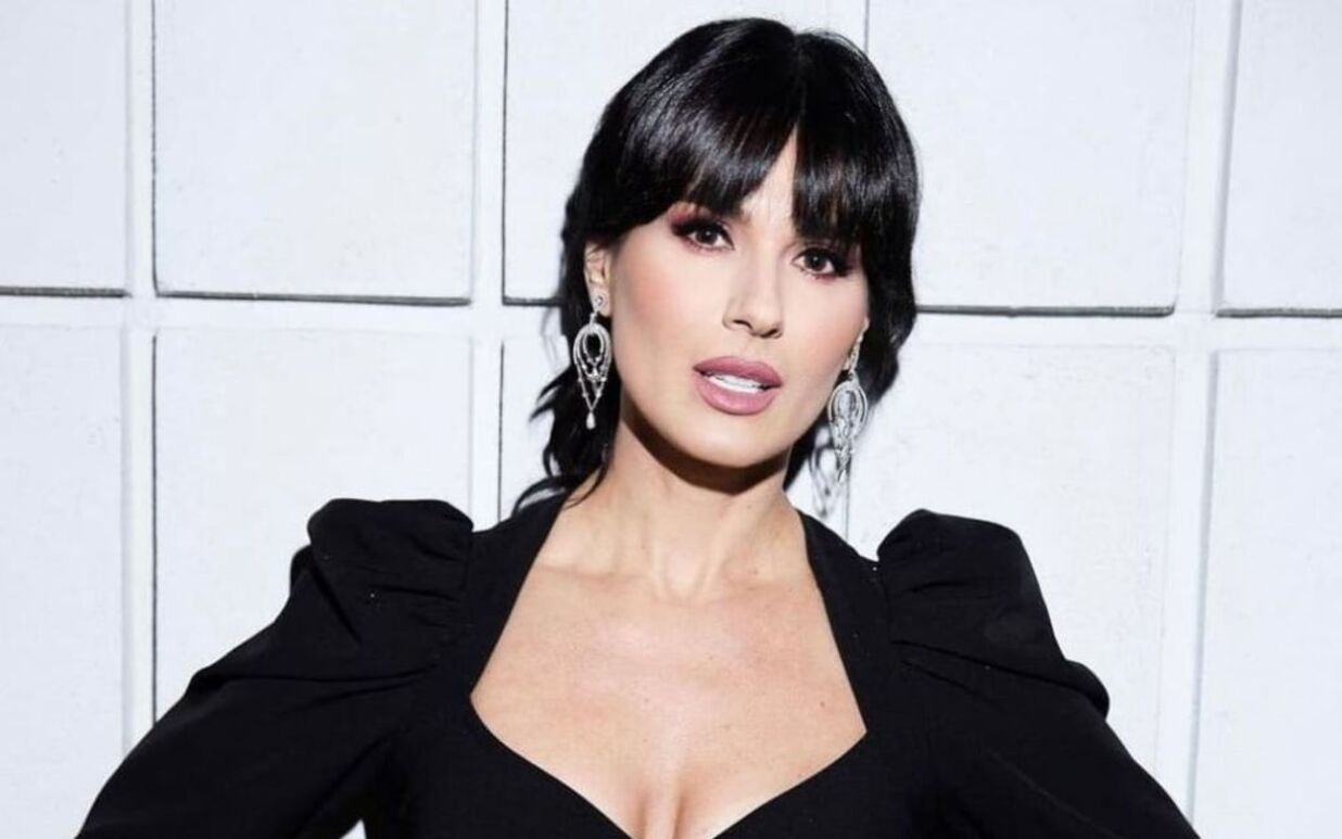 Чолка українською - як правильно називати пасмо волосся над лобом Чолка українською - як правильно називати пасмо волосся над лобом