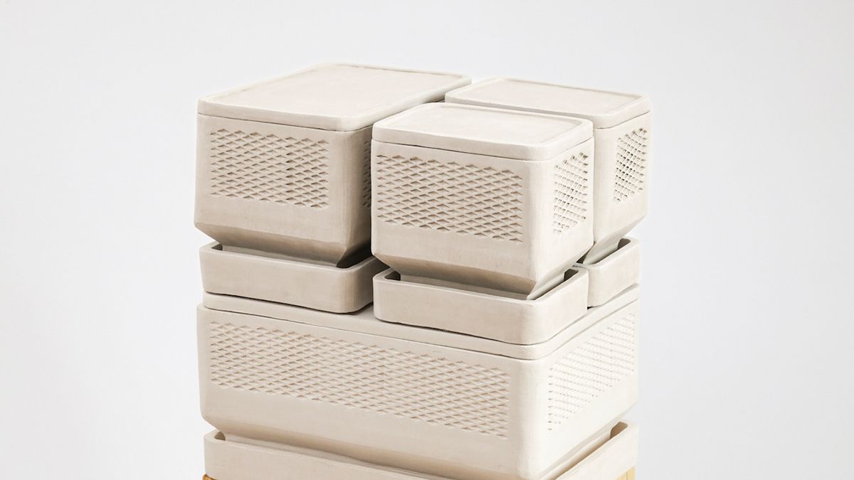 Глиняный холодильник по древней технологии поможет сохранить продукты свежими Глиняный холодильник по древней технологии поможет сохранить продукты свежими