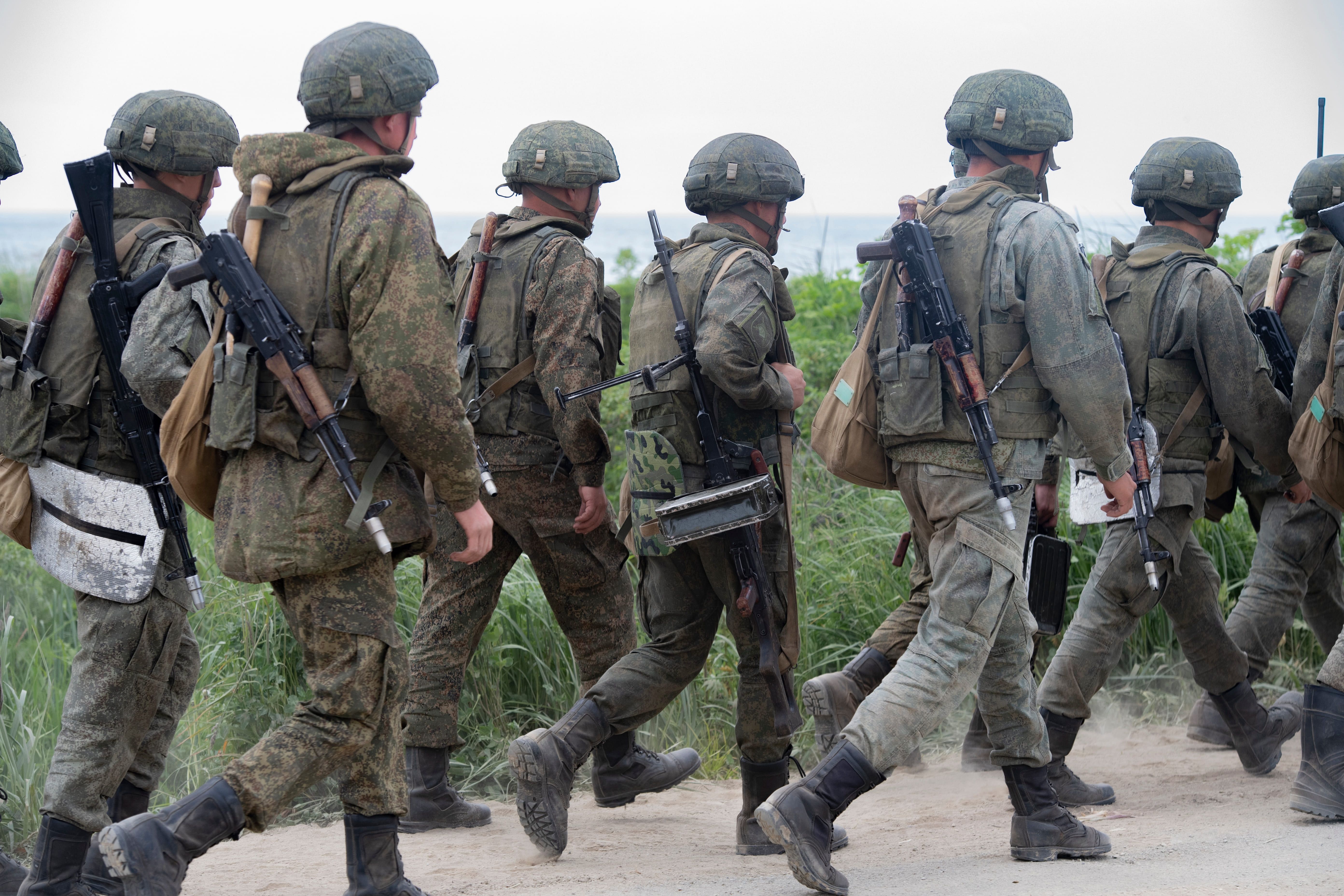 Російські солдати цілком можуть напасти не тільки на Україну