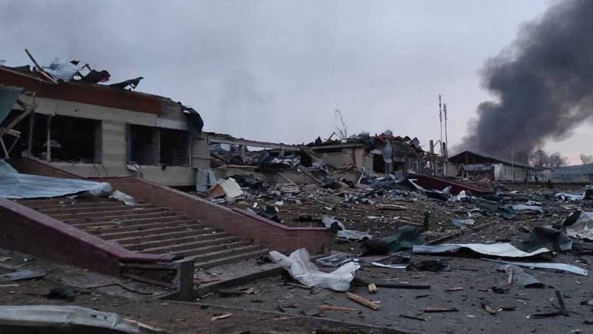 Росія атакувала Яворівський полігон на Львівщині 13 березня 2022 року Росія атакувала Яворівський полігон на Львівщині 13 березня 2022 року