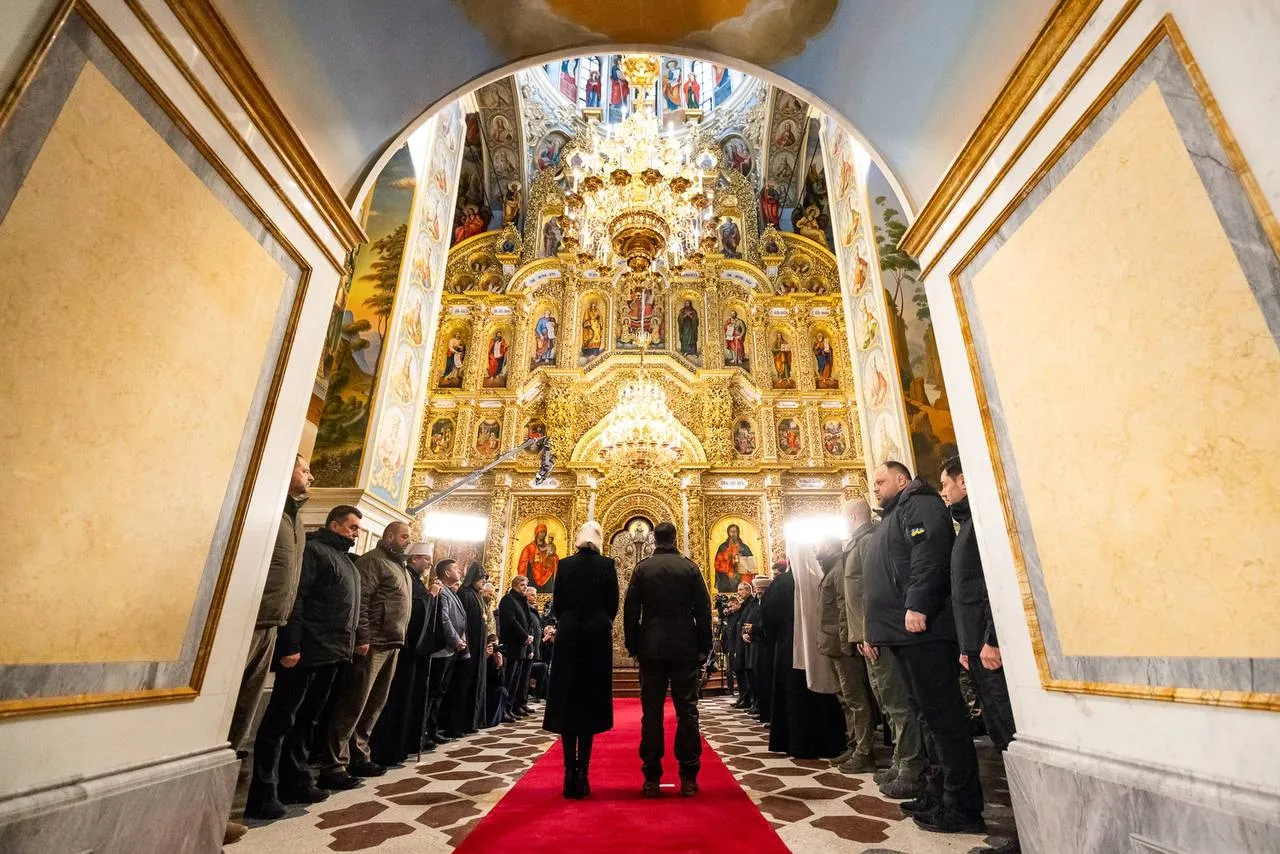 День памяти жертв Голодоморов - Зеленский в Лавре День памяти жертв Голодоморов - Зеленский в Лавре