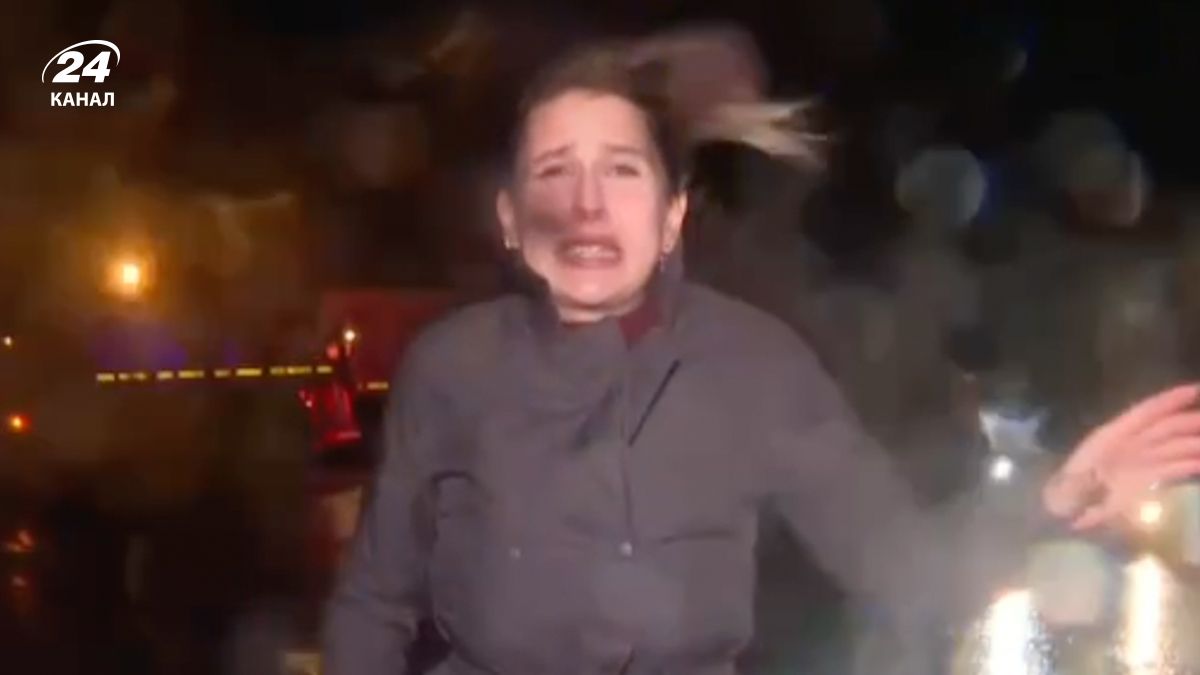 В Крыму ураган сдувал пропагандистку - 24 Канал В Крыму ураган сдувал пропагандистку - 24 Канал