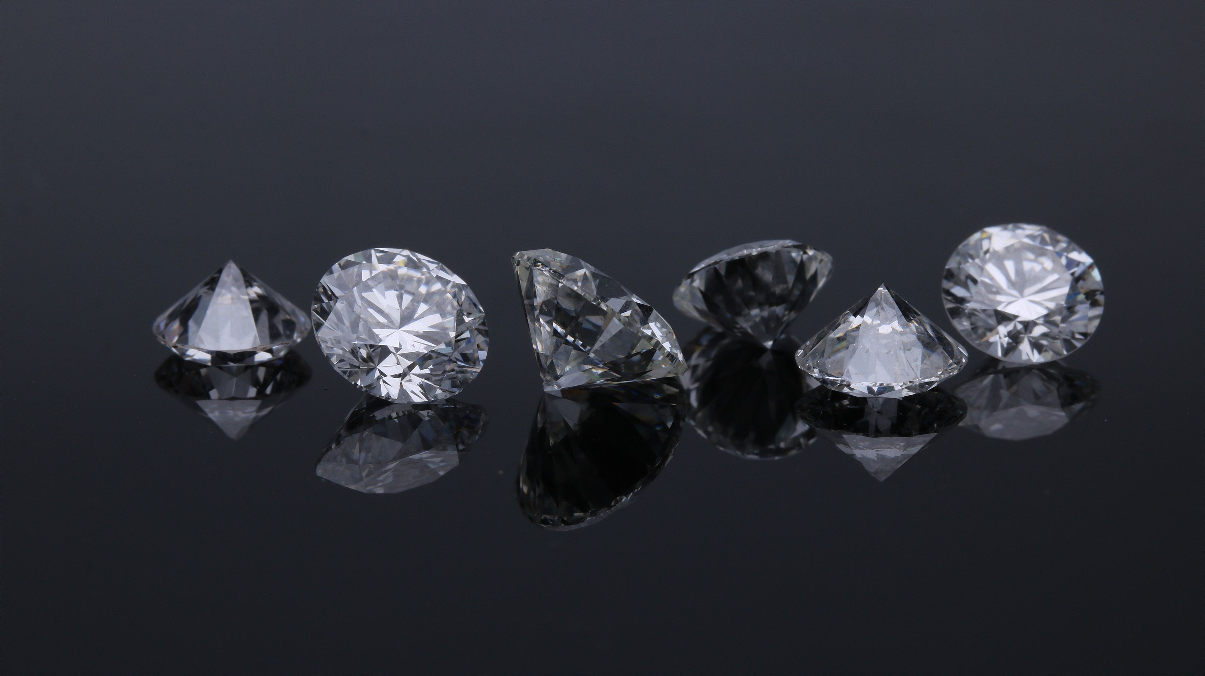 Єврокомісія заборонила російські алмази