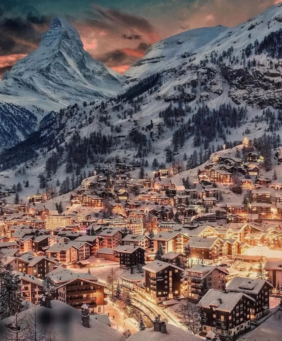 Вечірні вогні зимового Церматту Вечірні вогні зимового Церматту