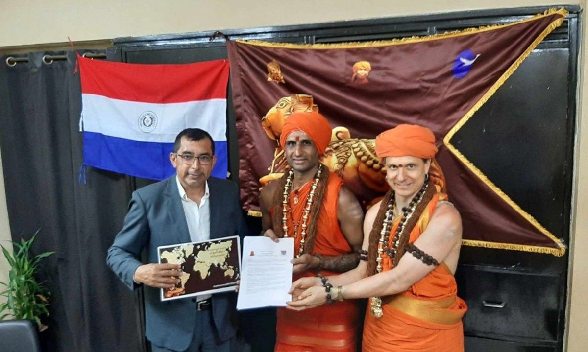 Парагвайский чиновник подписал соглашение с вымышленной страной Парагвайский чиновник подписал соглашение с вымышленной страной