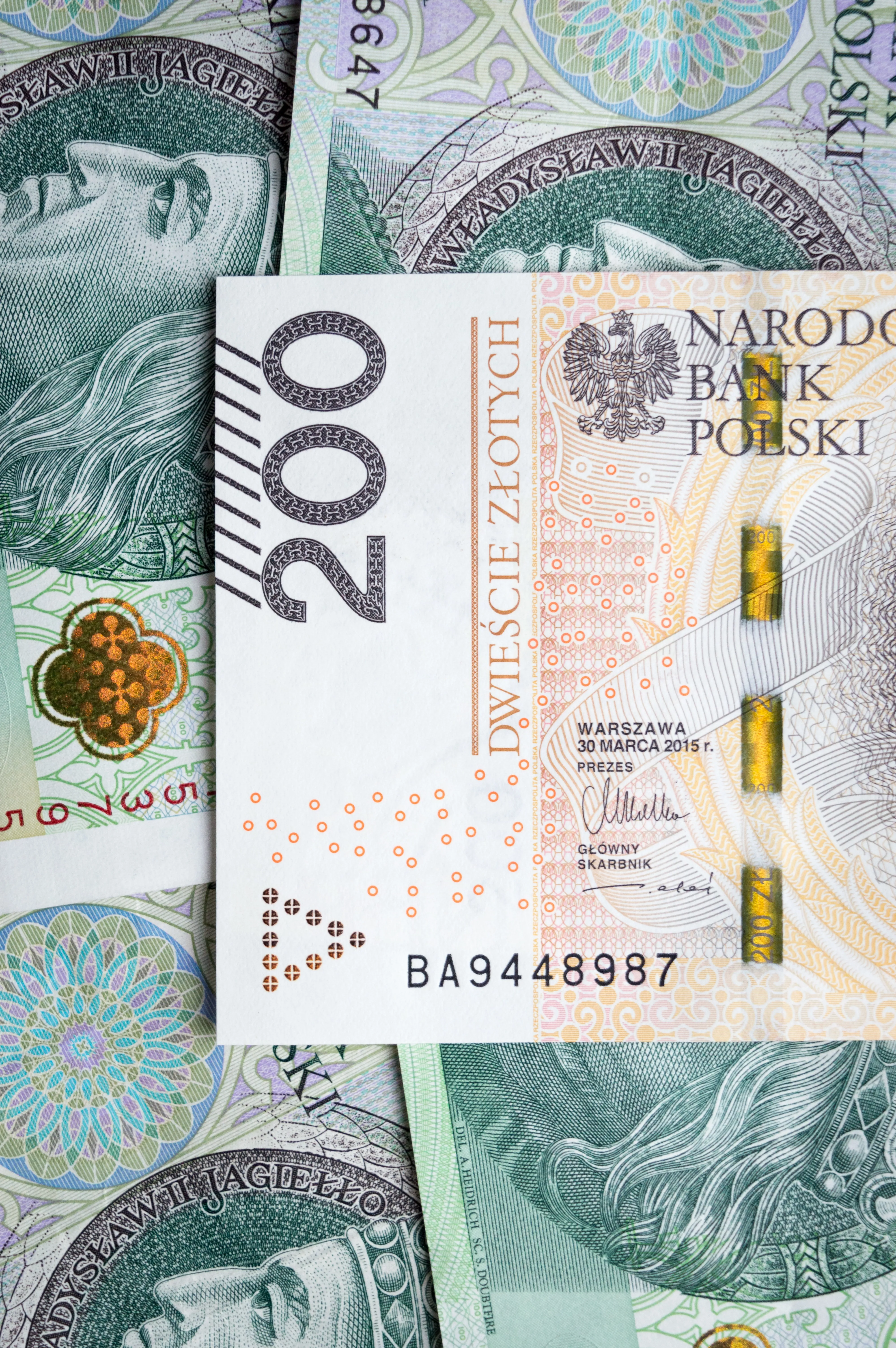 На что украинцы берут кредиты в банках Польши