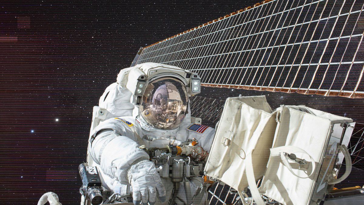 Чим пахне космос – науковці підсумували свідчення астронавтів