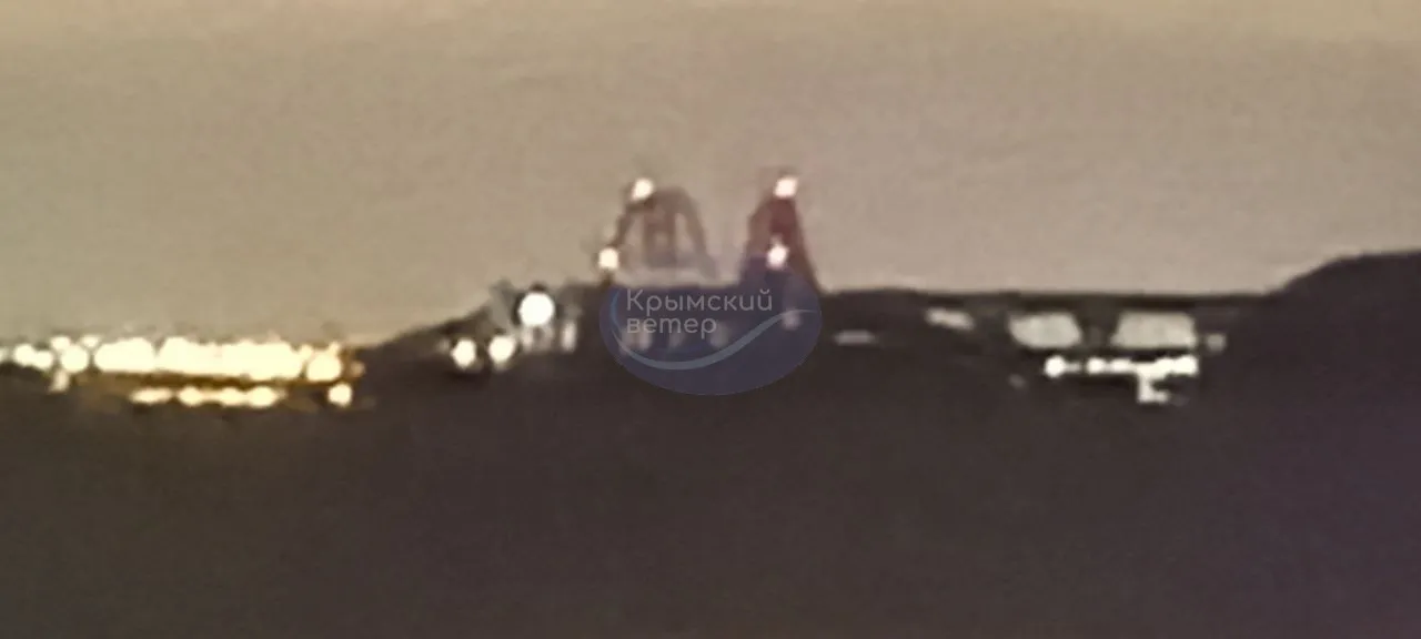 Кримський міст у темноті Кримський міст у темноті