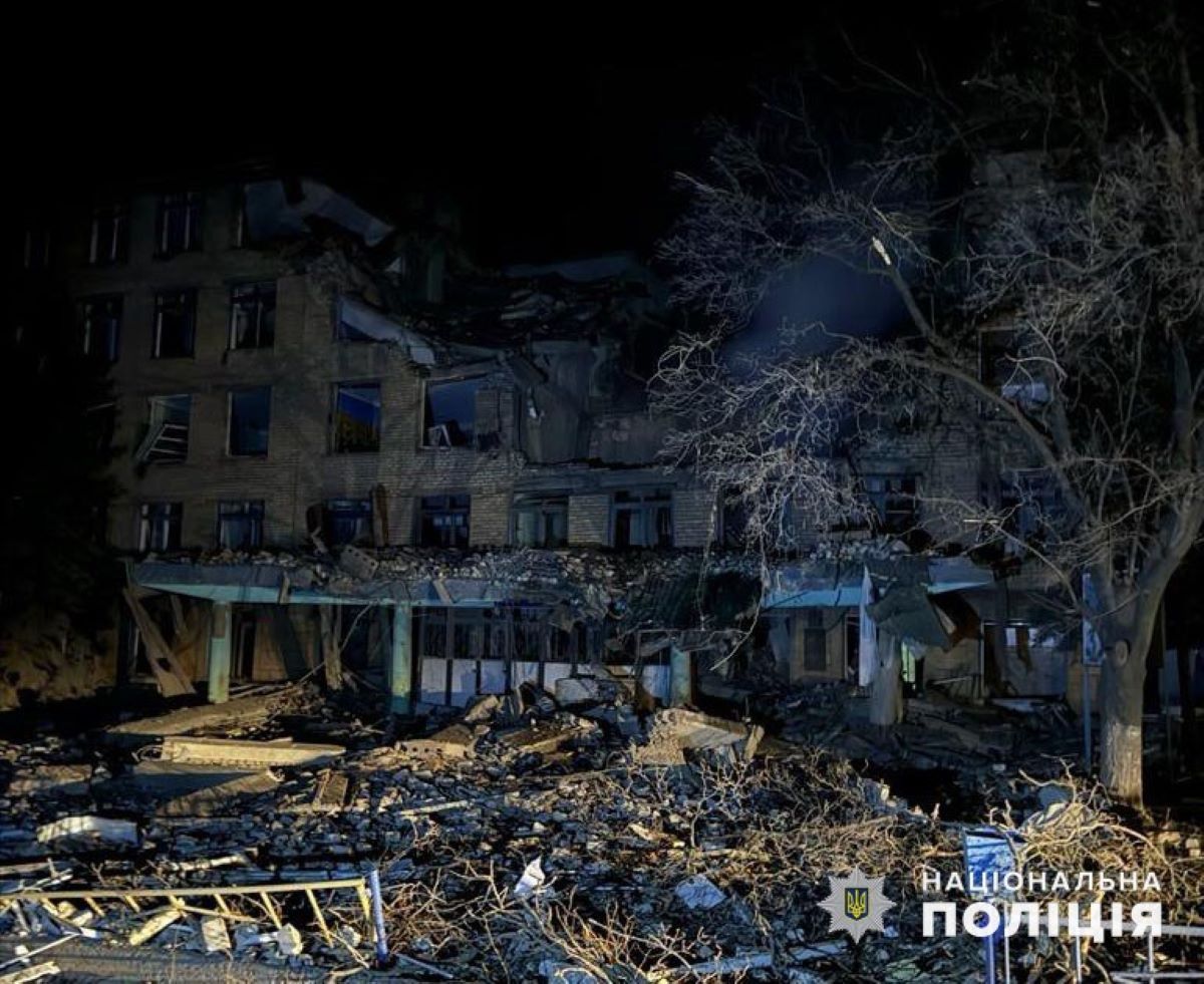 Последствия удара с С-300 по Донецкой области Последствия удара с С-300 по Донецкой области