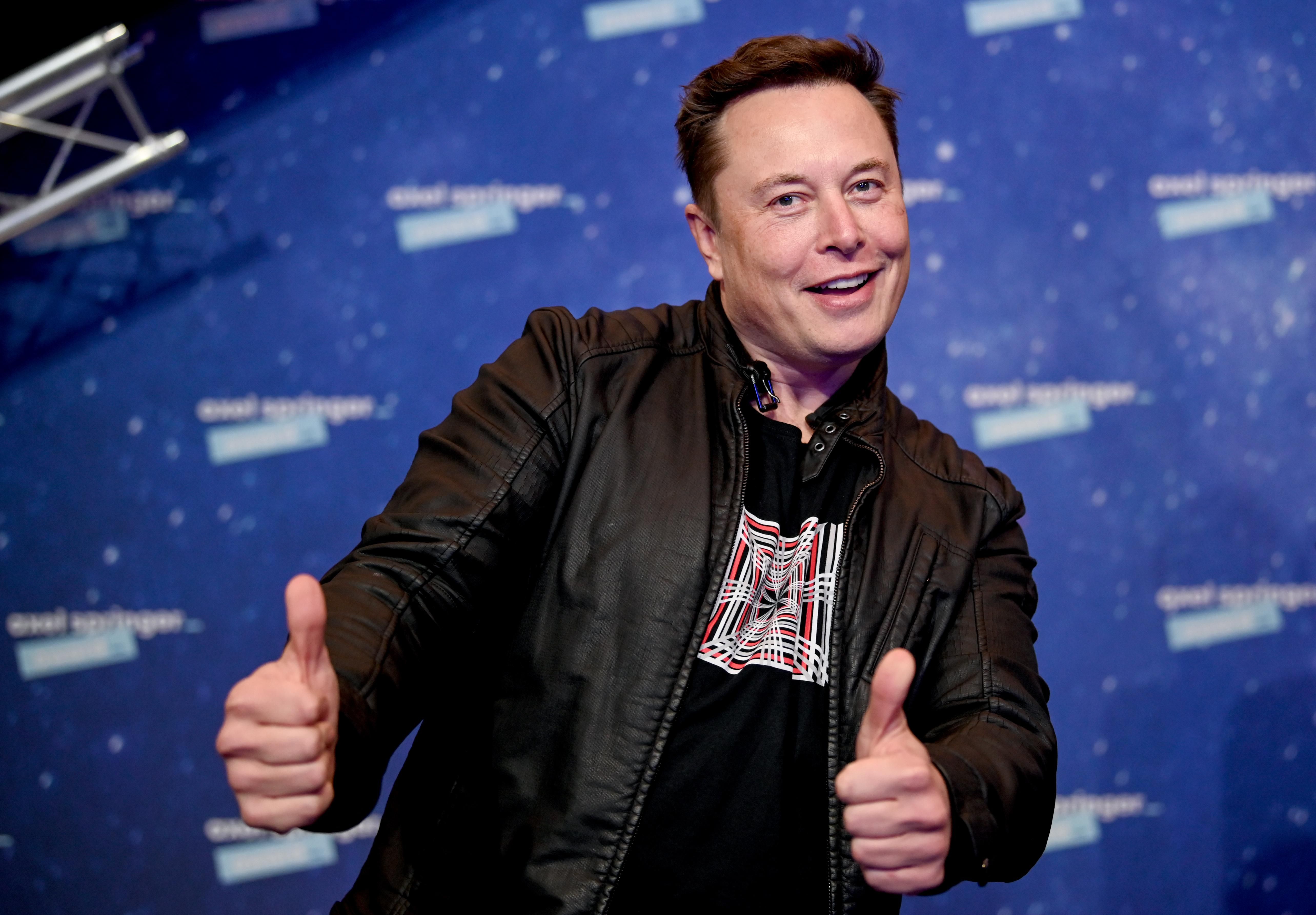 Маск хоче продати частину акцій SpaceX Маск хоче продати частину акцій SpaceX