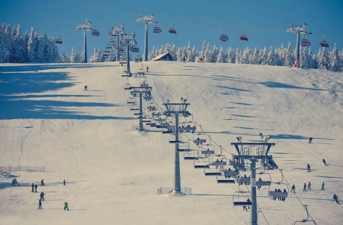 Катання на лижах у Зеленці Катання на лижах у Зеленці