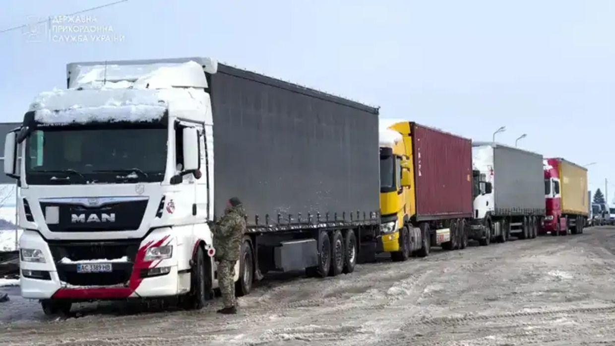 Словаки блокують українські вантажівки