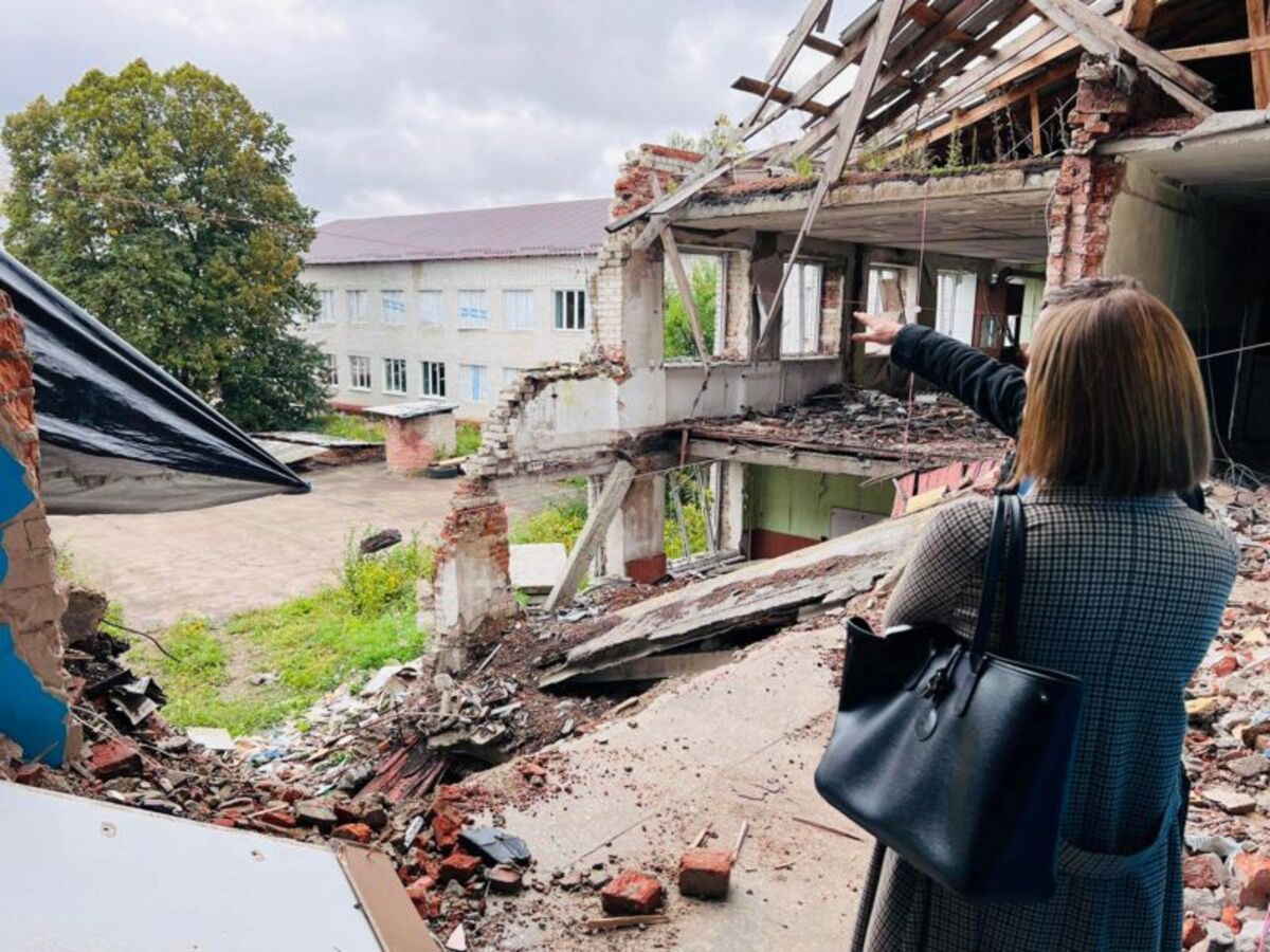 Восстановление школ в Украине - стоит ли сейчас восстанавливать учебные заведения Восстановление школ в Украине - стоит ли сейчас восстанавливать учебные заведения