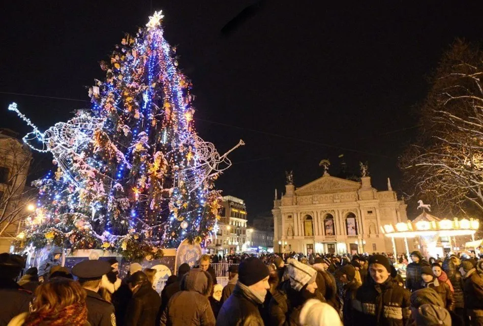 Львівська ялинка 2013 Львівська ялинка 2013