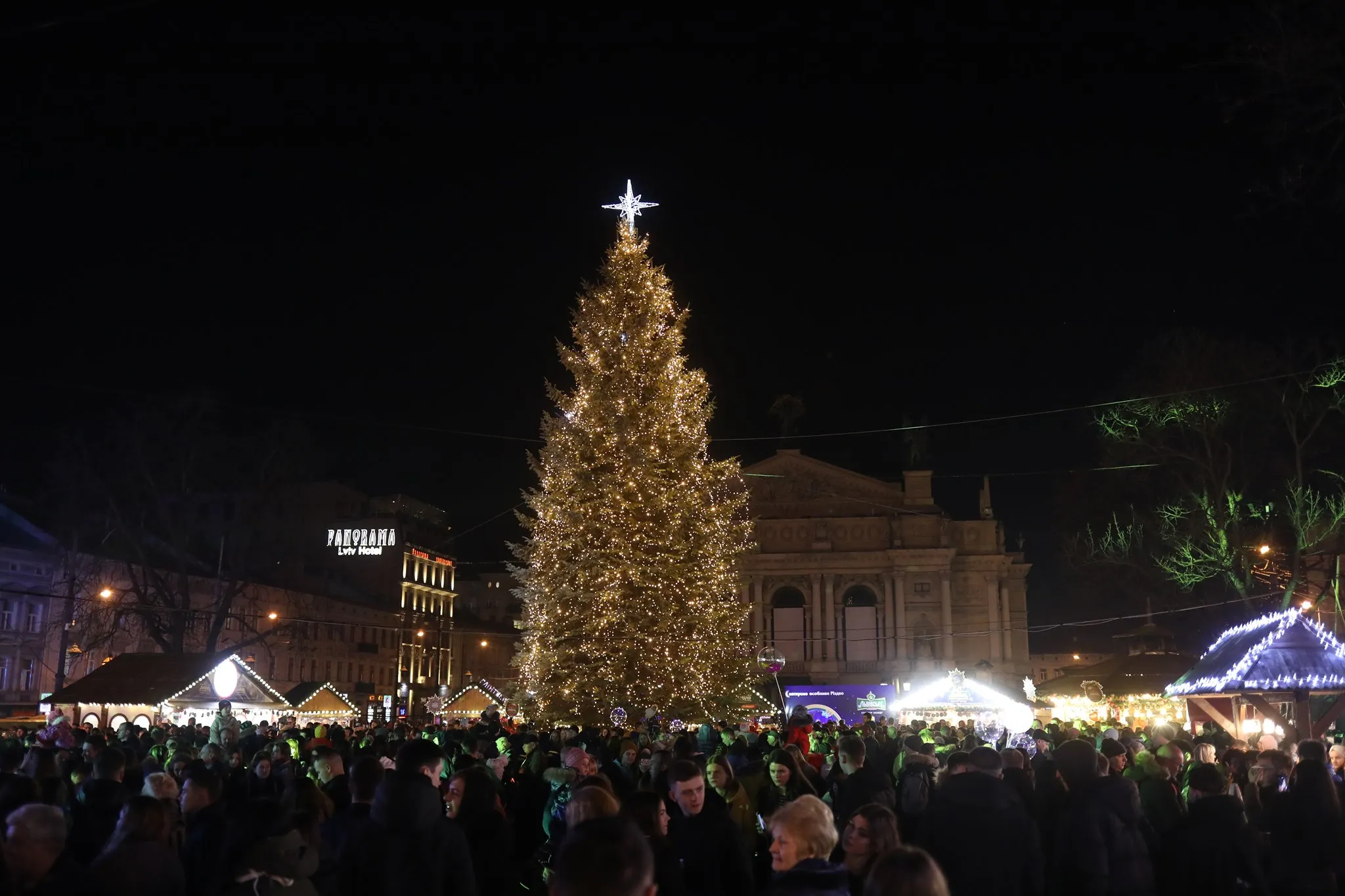 Львівська ялинка 2019 Львівська ялинка 2019