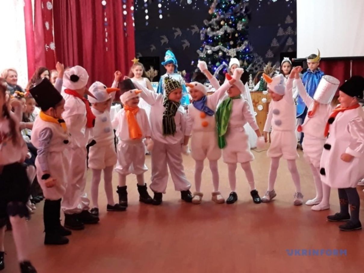 Новогодние праздники в школах и детсадах - в МОН рассказали, состоятся ли Новогодние праздники в школах и детсадах - в МОН рассказали, состоятся ли