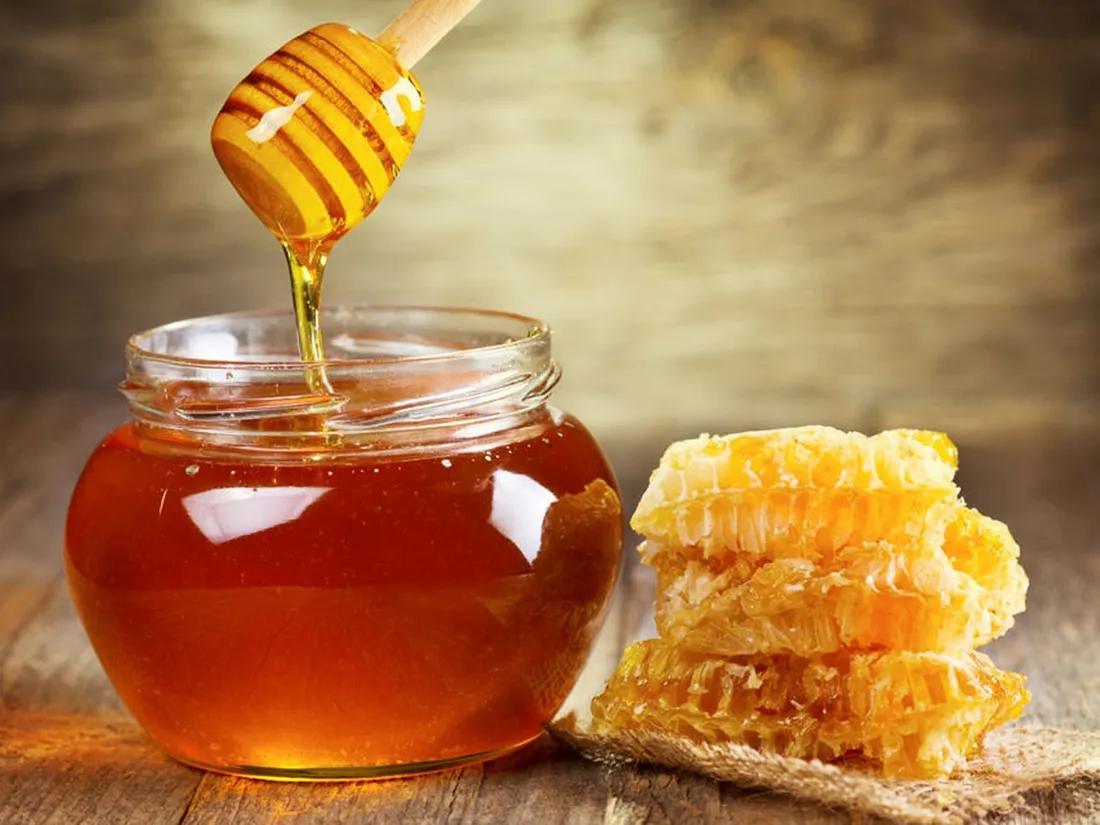 Мед полезно употреблять во время простуды