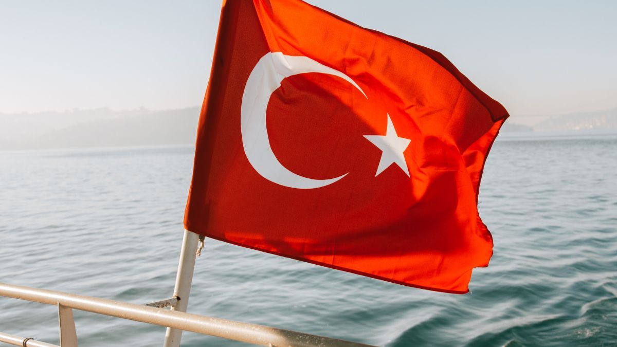 Туреччина імпортує російську нафту Туреччина імпортує російську нафту