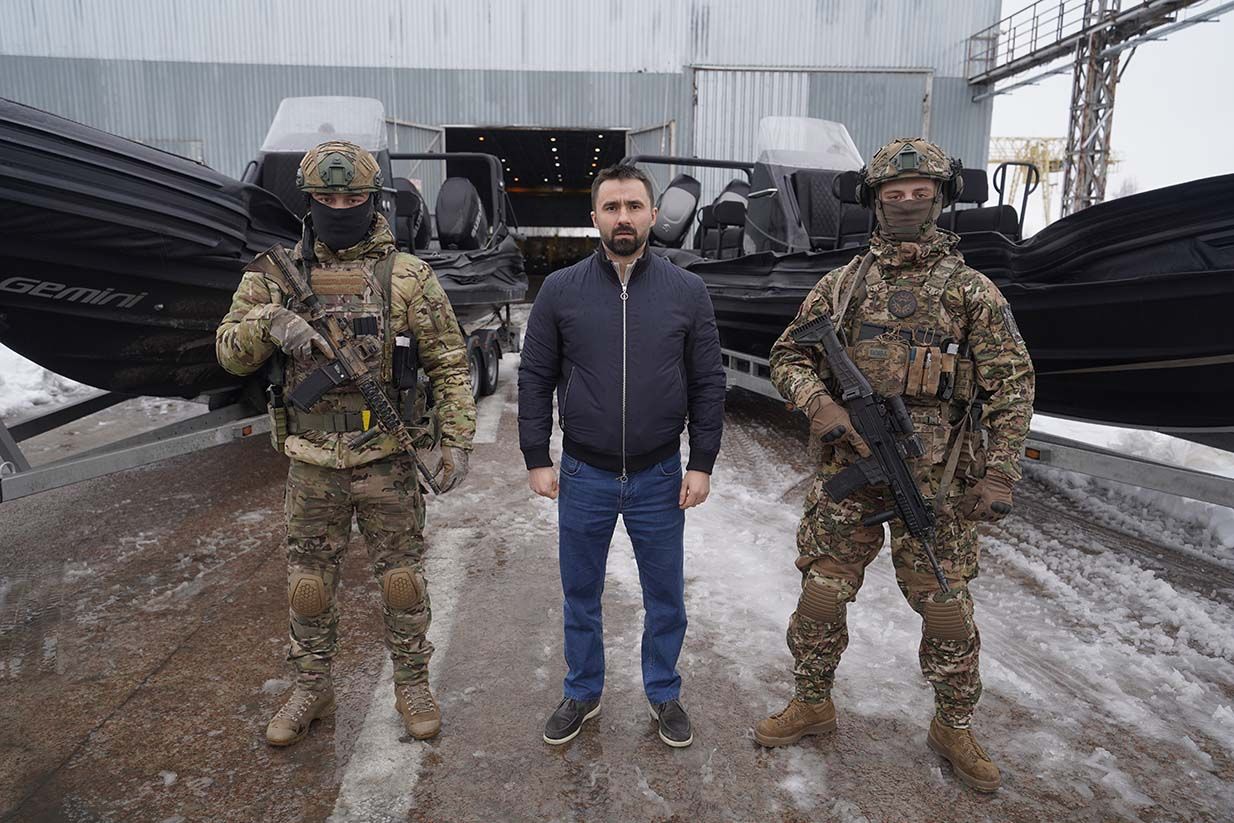 10 швидкісних катерів передали ЗСУ 10 швидкісних катерів передали ЗСУ
