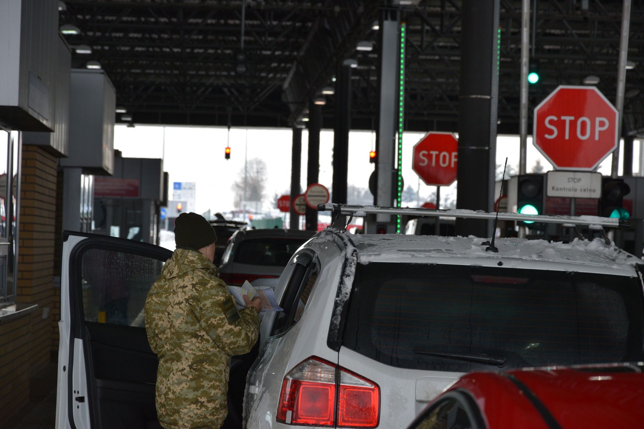 Скільки чоловіків щодня перетинають кордон Скільки чоловіків щодня перетинають кордон