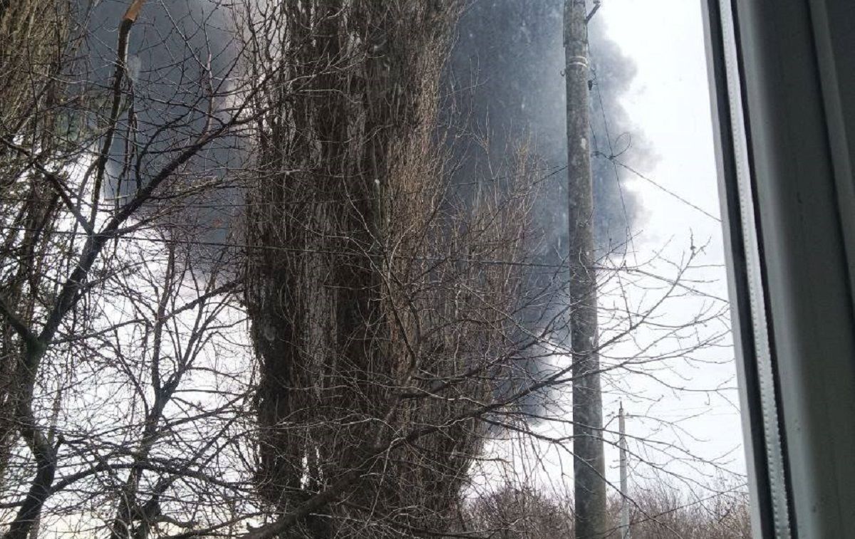 В оккупированном Иловайске прилет в цистерны с дизтопливом В оккупированном Иловайске прилет в цистерны с дизтопливом