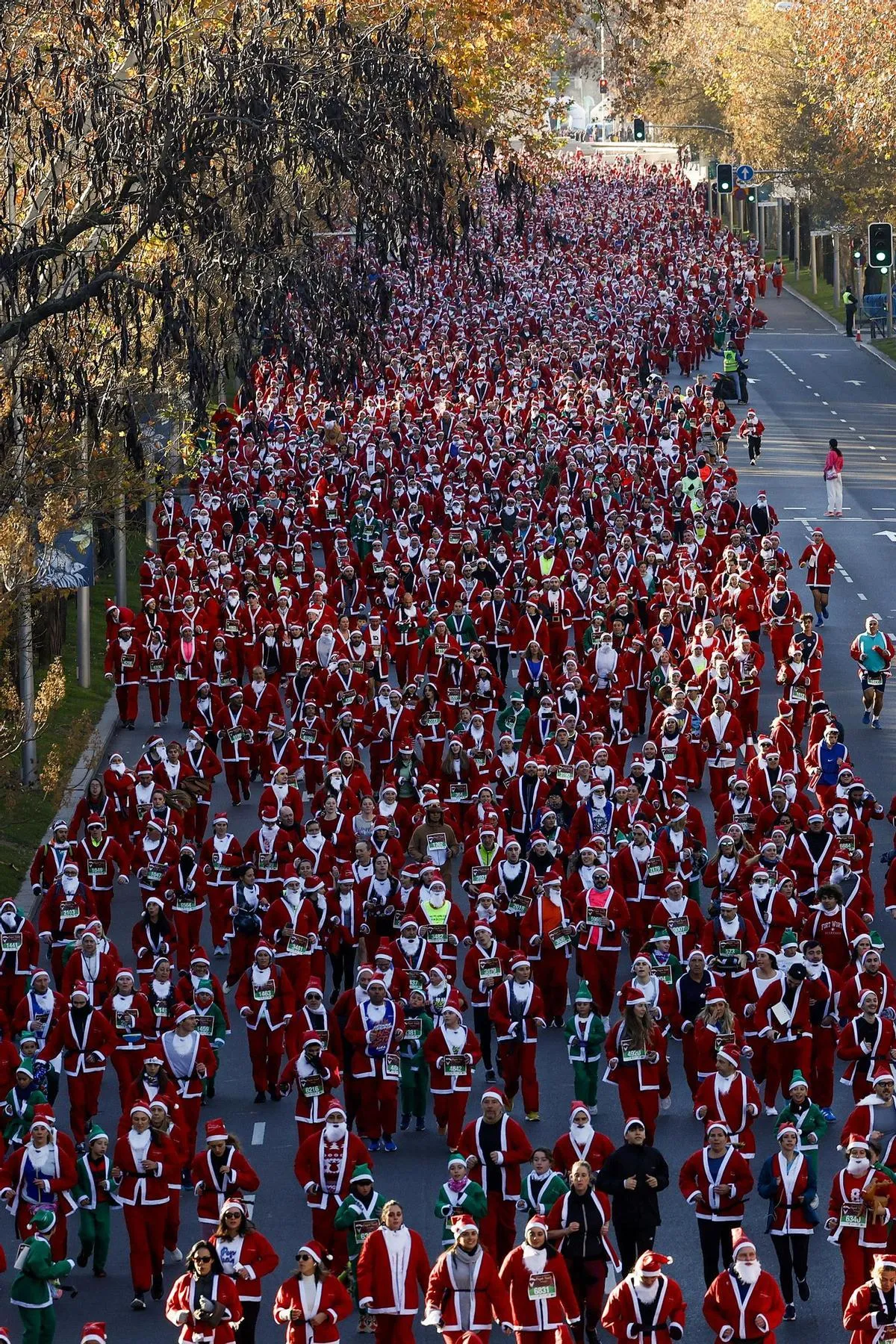 Забег Санта-Клаусов в Мадриде