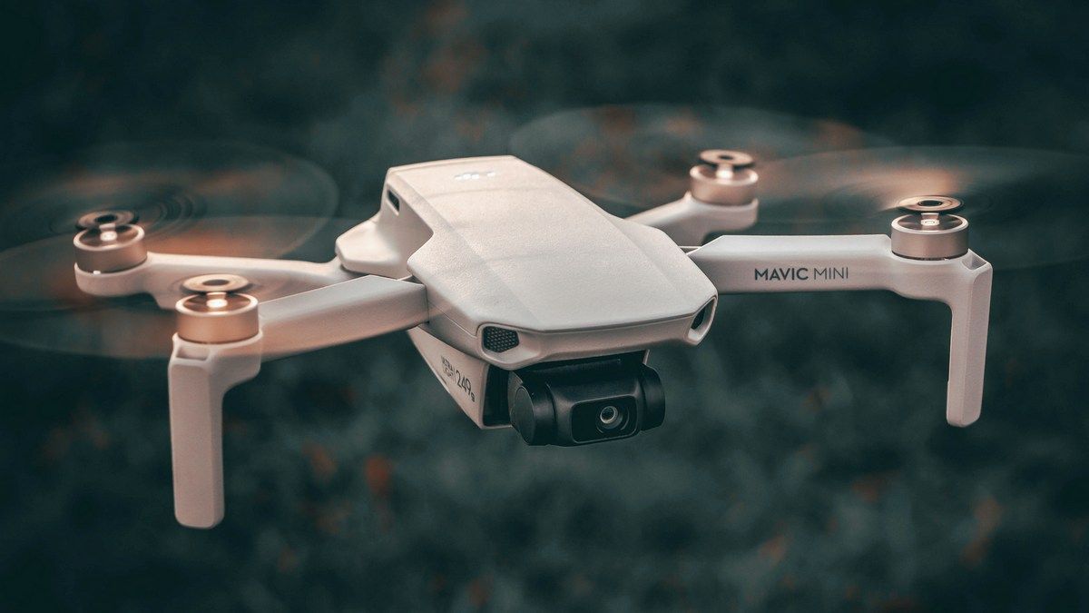 Китайская компания DJI может столкнуться с американскими санкциями Китайская компания DJI может столкнуться с американскими санкциями