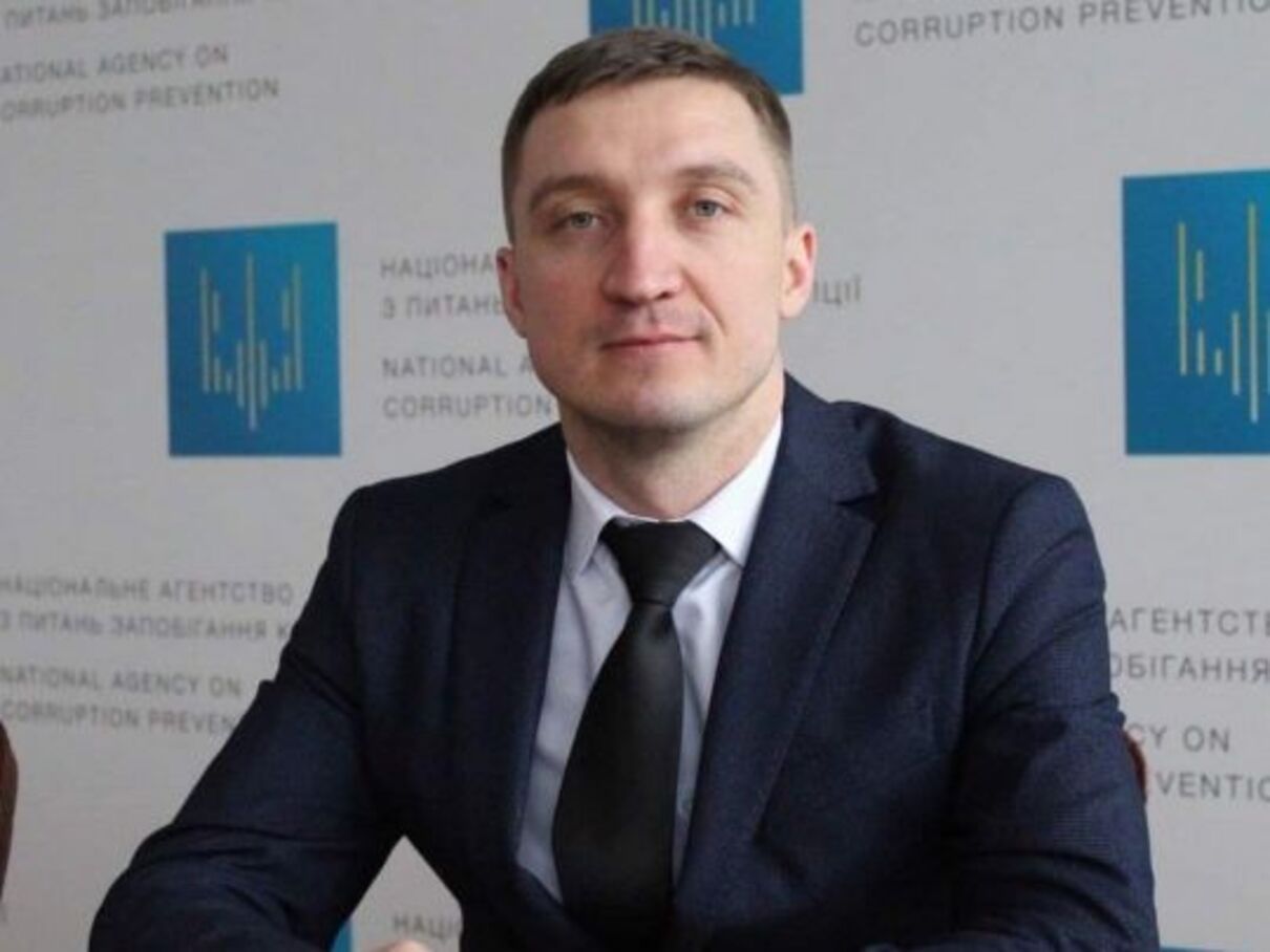 Дмитро Калмиков, підтриманий Ситником, є головним кандидатом на посаду голови НАЗК, – експерт Дмитро Калмиков, підтриманий Ситником, є головним кандидатом на посаду голови НАЗК, – експерт