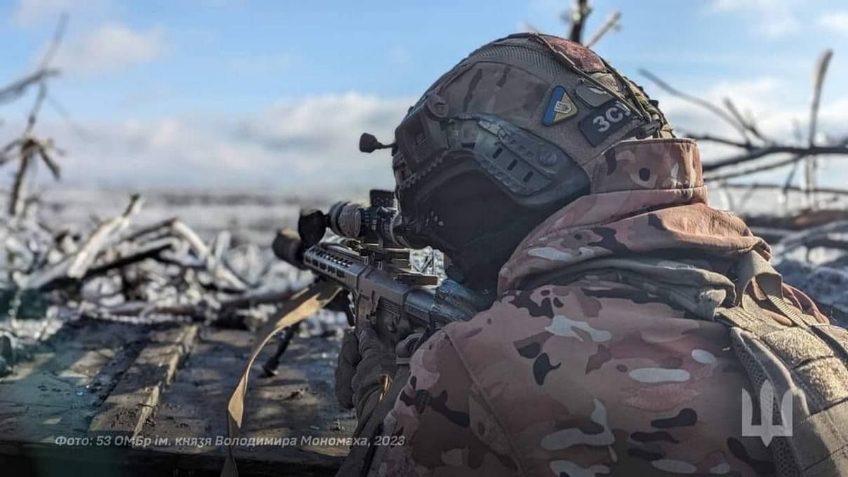Украинские бойцы держат фронт