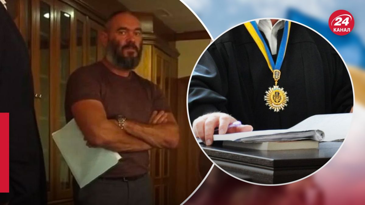 Суд поновив на посаді чоловіка, що напав на журналістів - 24 Канал Суд поновив на посаді чоловіка, що напав на журналістів - 24 Канал