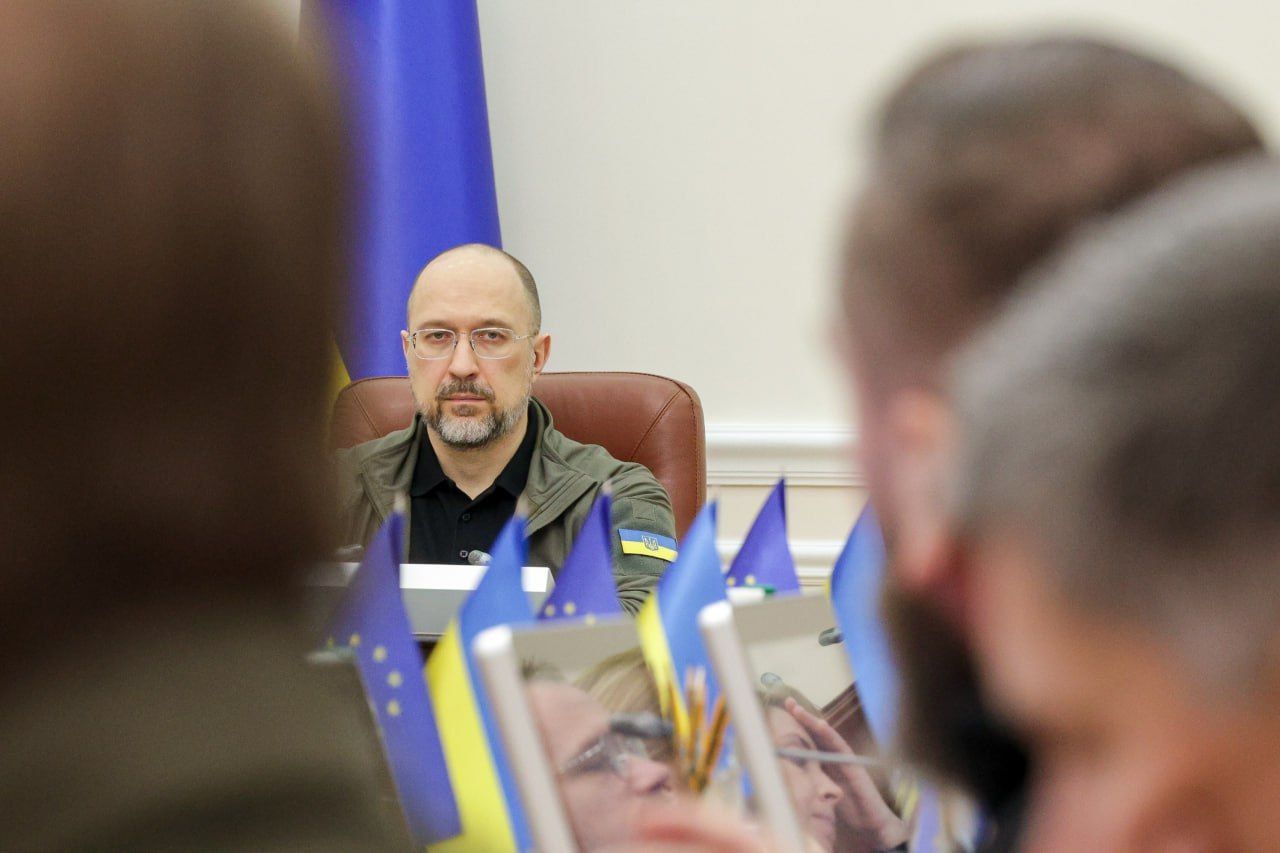 Зарплата вчителя 2024 - наскільки і коли педагогам збільшать зарплату Зарплата вчителя 2024 - наскільки і коли педагогам збільшать зарплату