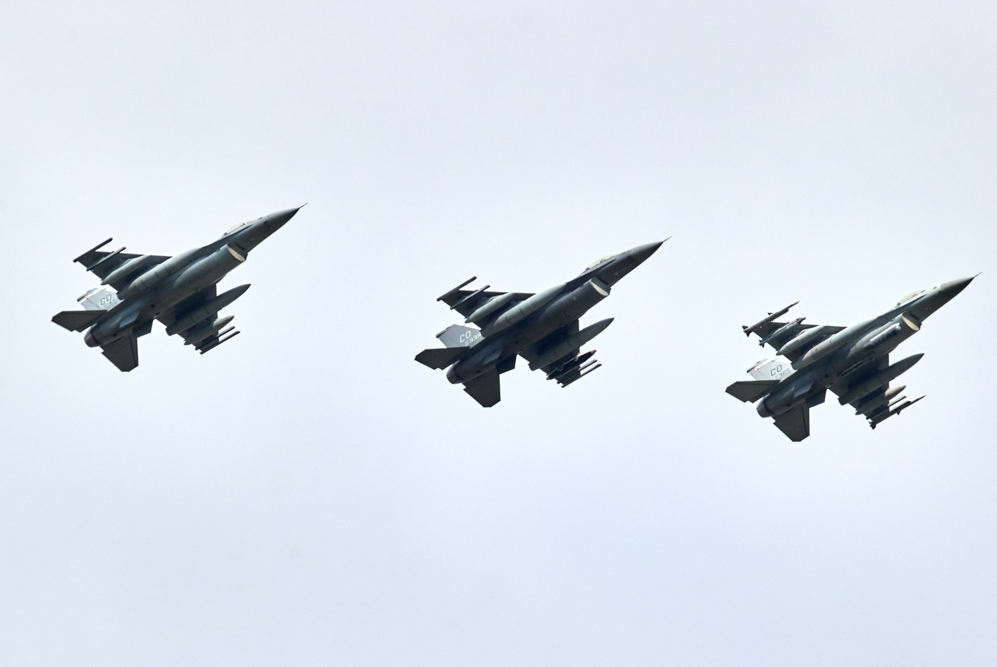 Дания задерживает передачу F-16 для Украины