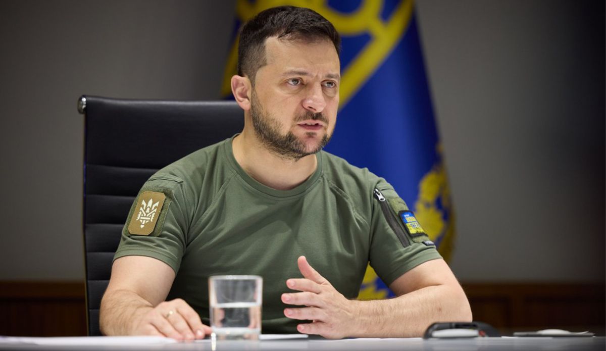 Зеленский записал традиционное обращение к украинцам Зеленский записал традиционное обращение к украинцам