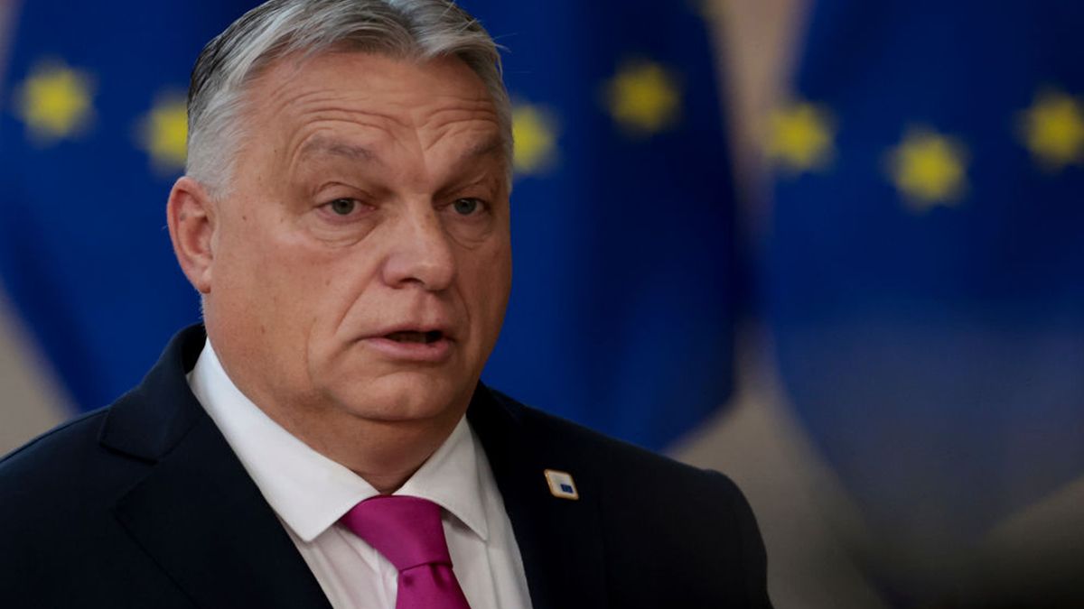 В Венгрии прокомментировали, может ли Орбан заменить Мишеля