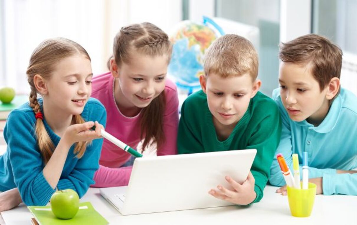 Як отримати ноутбук безкоштовно - понад 300 тисяч учнів потребують гаджети для навчання Як отримати ноутбук безкоштовно - понад 300 тисяч учнів потребують гаджети для навчання