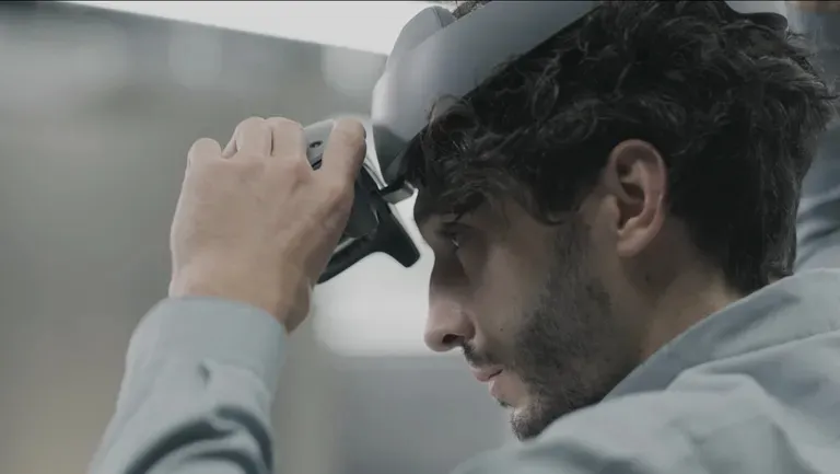 Гарнитура смешанной реальности от Sony и Siemens