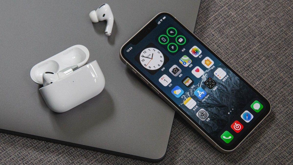 Китай стверджує, що зламав технологію Apple AirDrop Китай стверджує, що зламав технологію Apple AirDrop